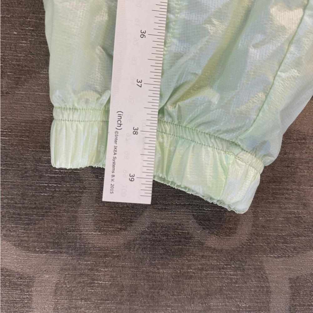 NWOT Fabletics Ripstop sheer Jogger parachute pants in cool mint green - Picture 6 of 11